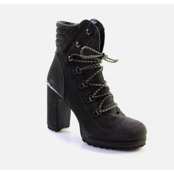 Shoes - DKNY White Lenni Lace Up Leather Boots Women's 6M New